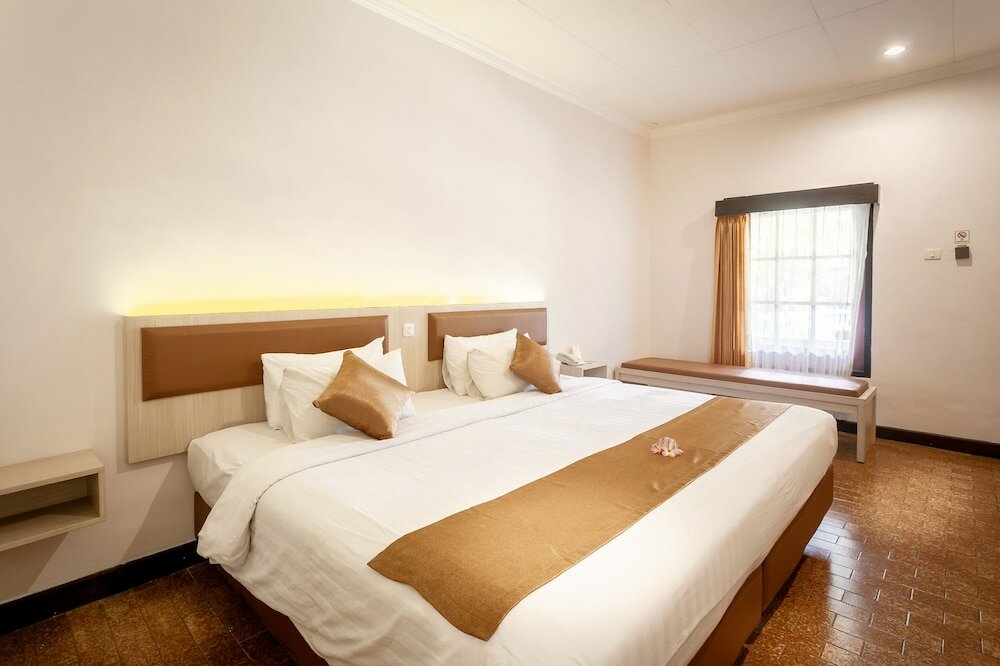 Фото Lombok Garden Hotel