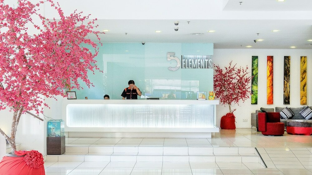 Фото The 5 Elements Hotel