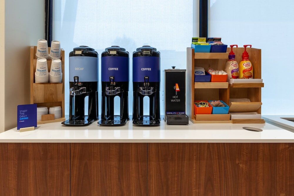 Фото Holiday Inn Express Nyc Brooklyn - Sunset Park