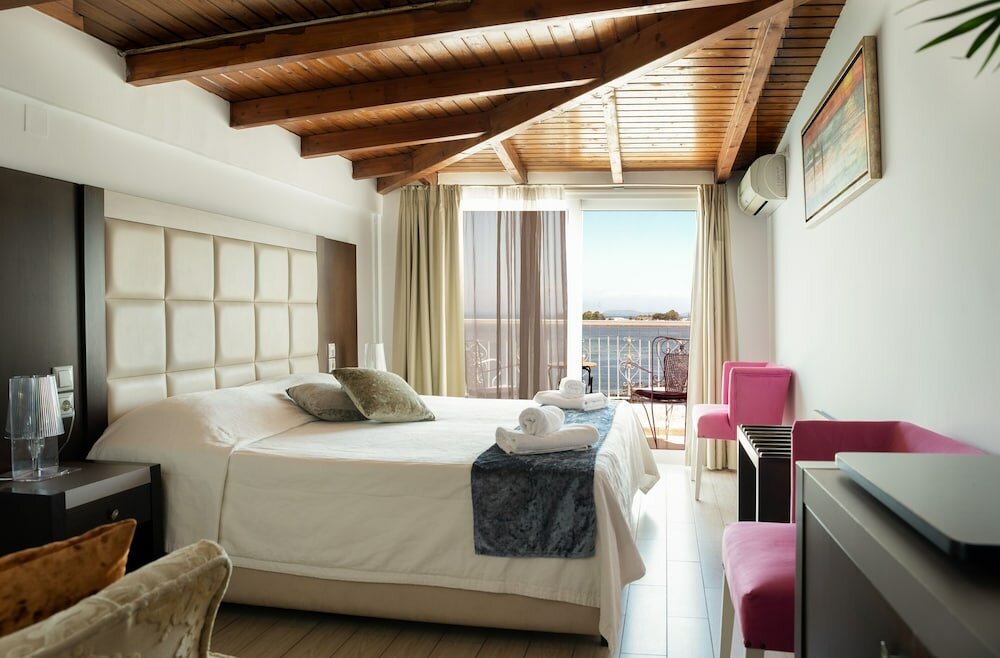 Фото Nirikos Hotel