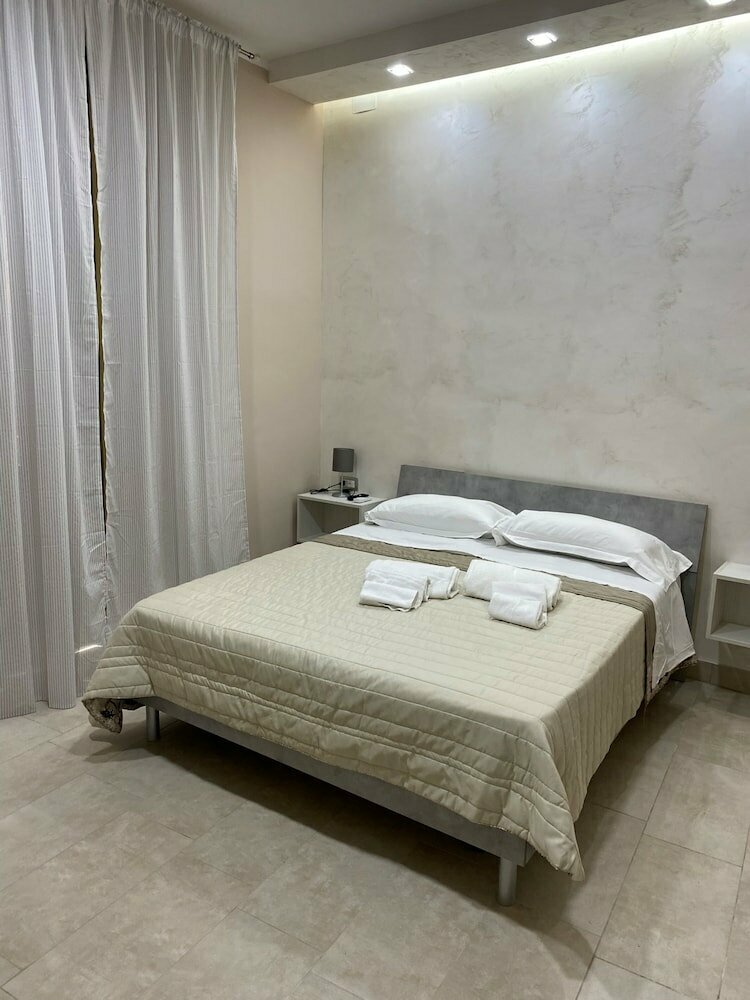 Hotel Hotel Poker, Naples, photo