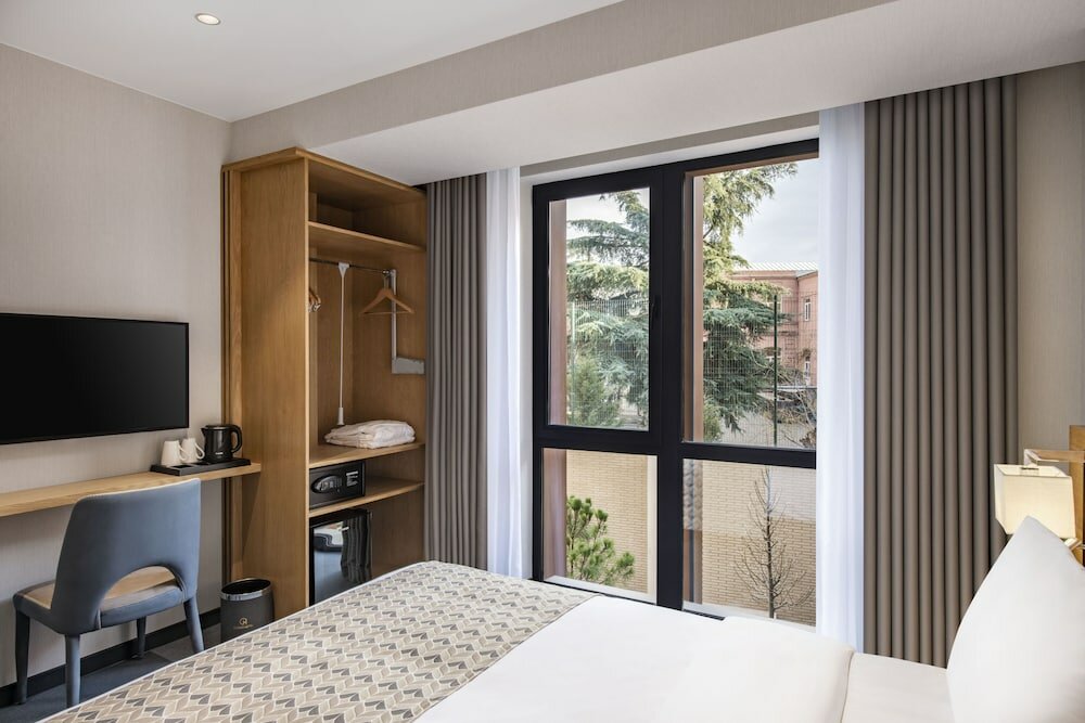 Фото Clocks Hotel