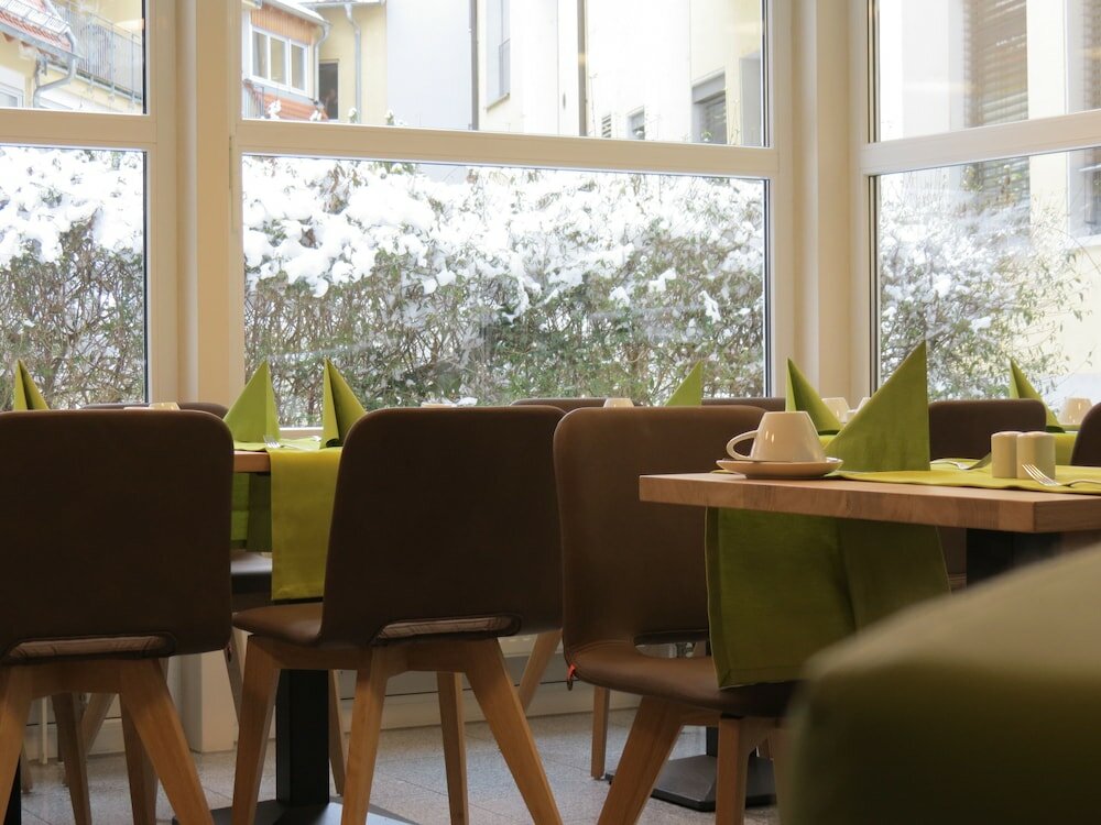 Фото Hotel Neuthor