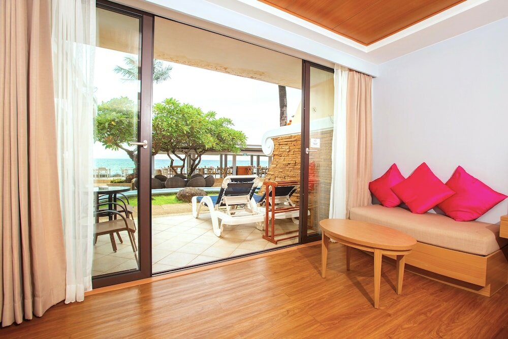 Фото Beyond Resort Karon