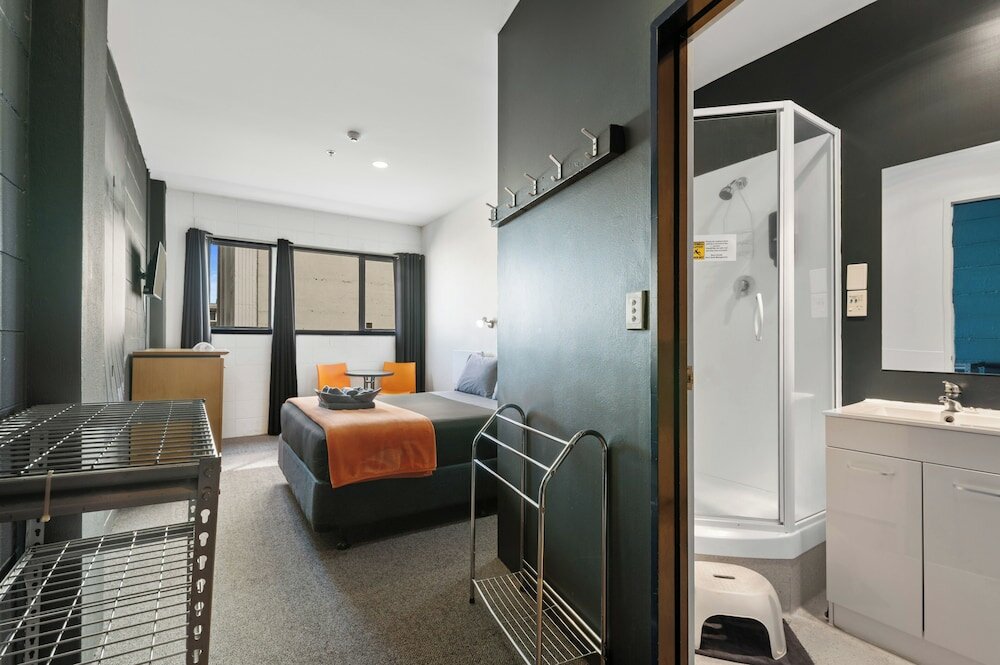 Фото Rock Solid Backpackers 