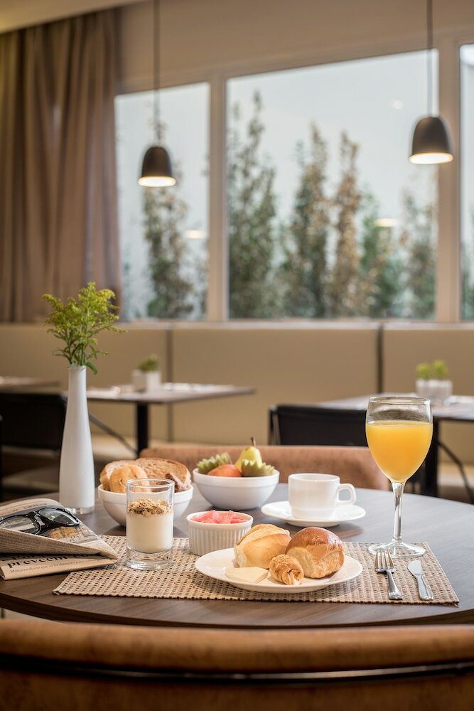 Фото Intercity Patio Pindamonhangaba