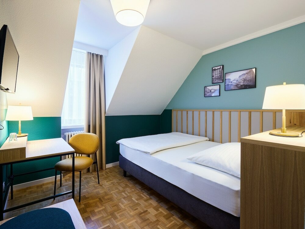 Фото отеля 2