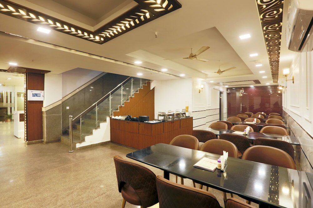 Фото Airport Hotel Chanakya