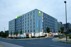Гостиница Holiday Inn Express Duesseldorf Airport