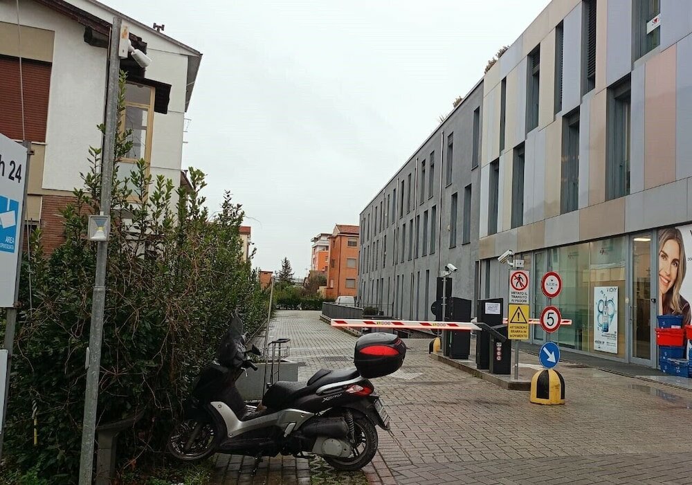 Фото Blue Shades Aparthotel