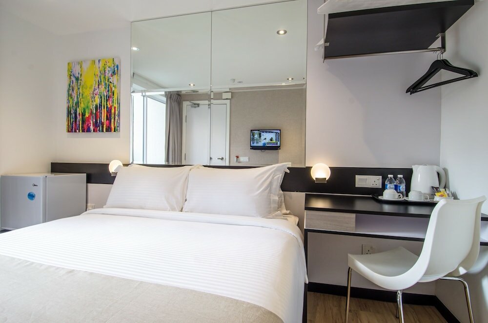 Фото 12fly Hotel