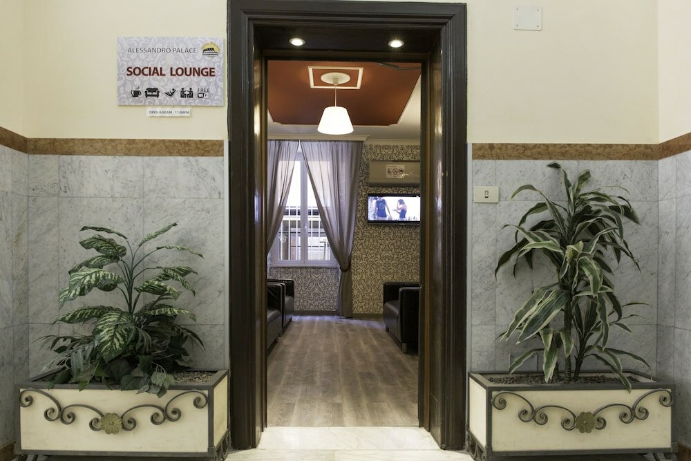 Фото Alessandro Palace & Bar