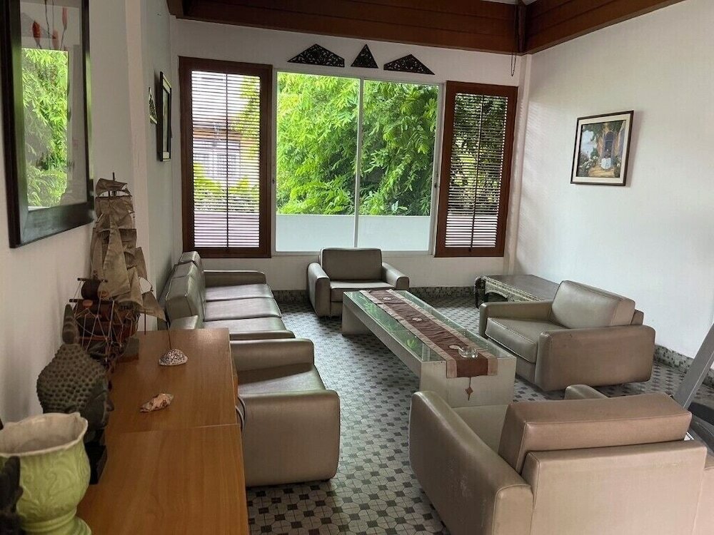 Фото Rajata Hotel