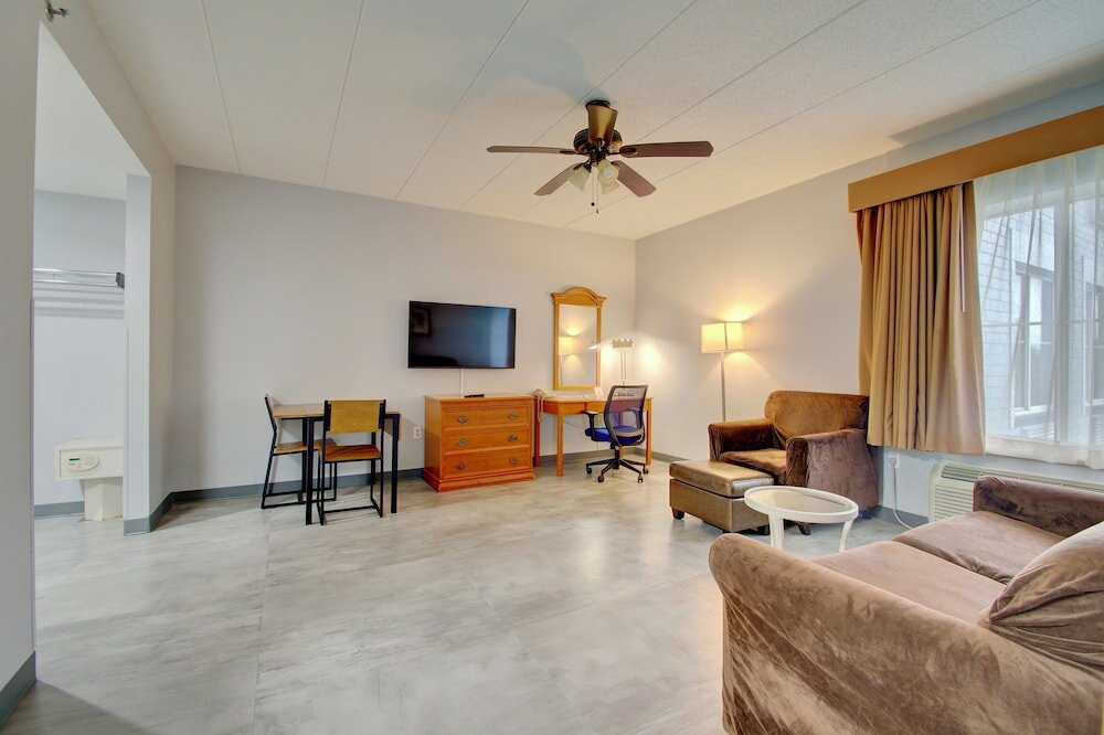 Фото Quality Inn & Suites Cvg Airport