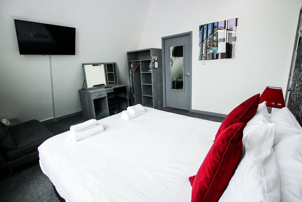 Фото Brunswick Merchant City Hotel