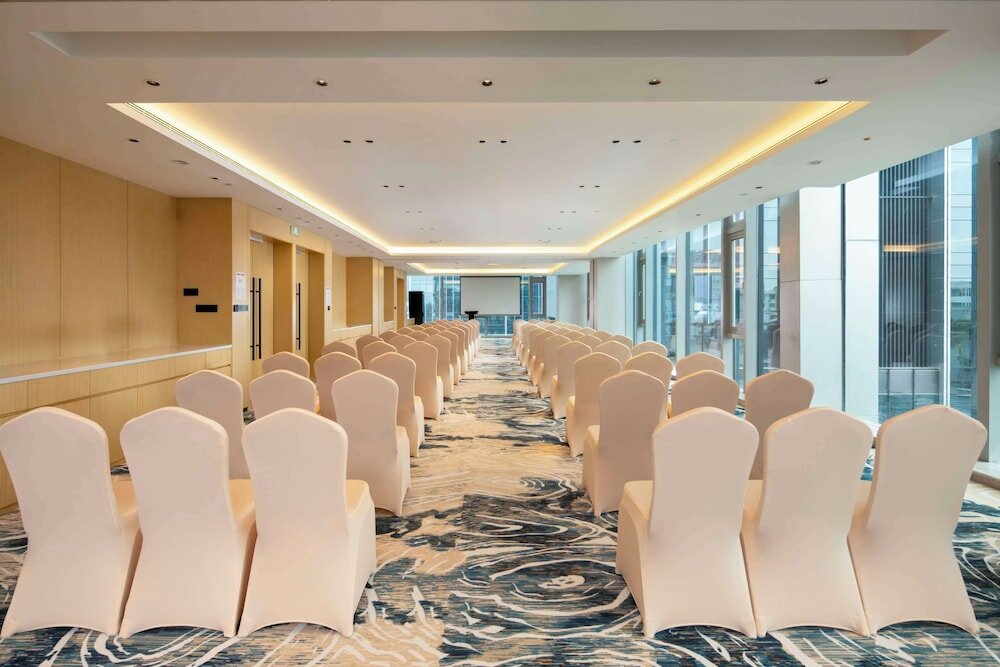 Фото Hilton Garden Inn Shenzhen Airport
