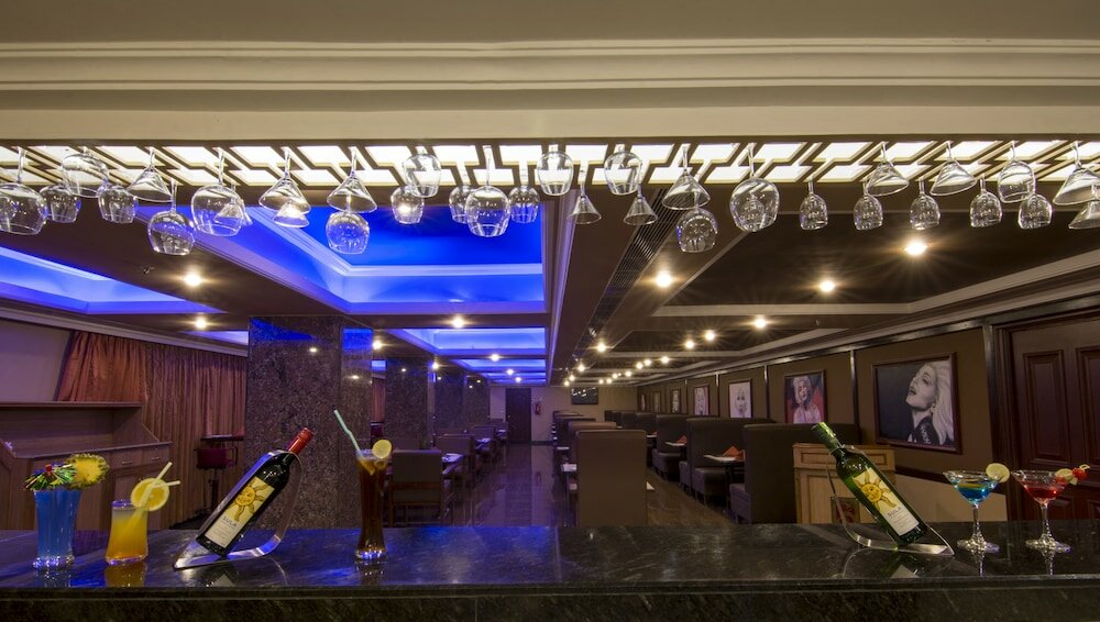 Фото Shenbaga Hotel and Convention Centre