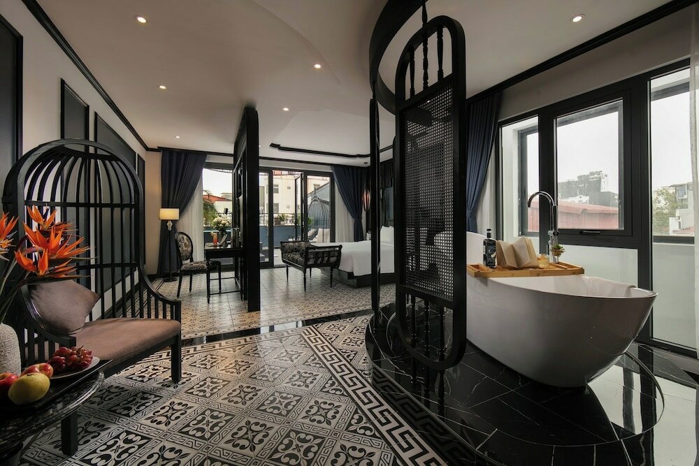 Фото Hanoi Le Chateau Hotel & SPA