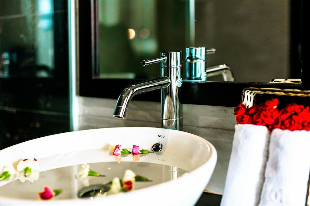 Фото Ocean Haven Hotel