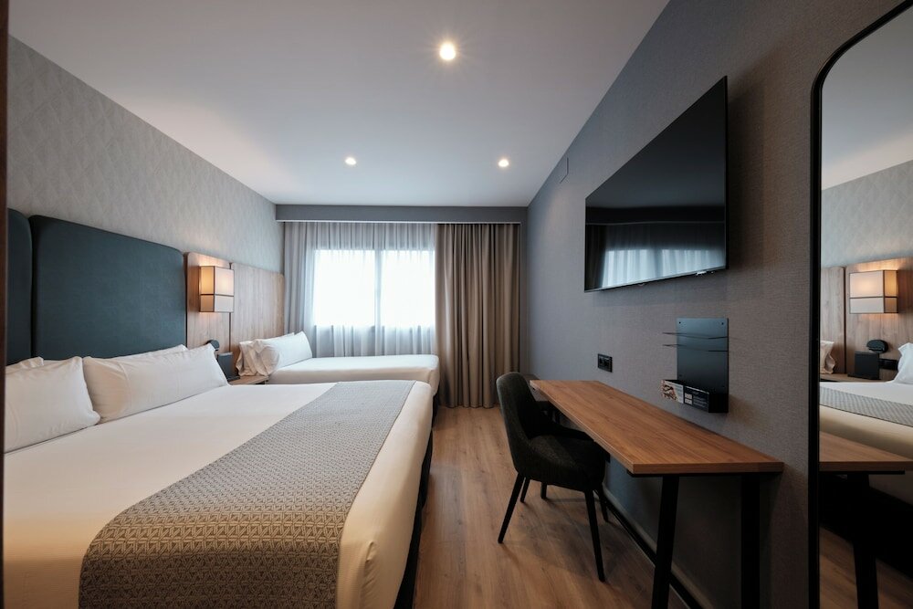 Фото Catalonia La Maquinista