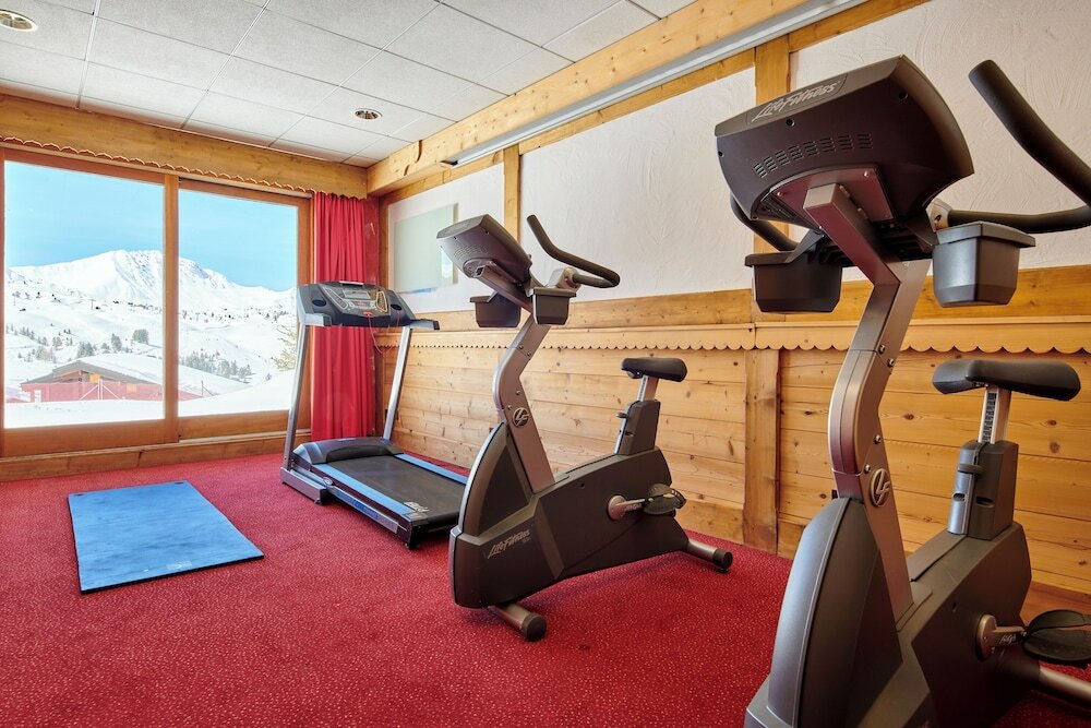 Фото Hôtel l'Eden des Cimes - Vacances Bleues - Belle Plagne 2100