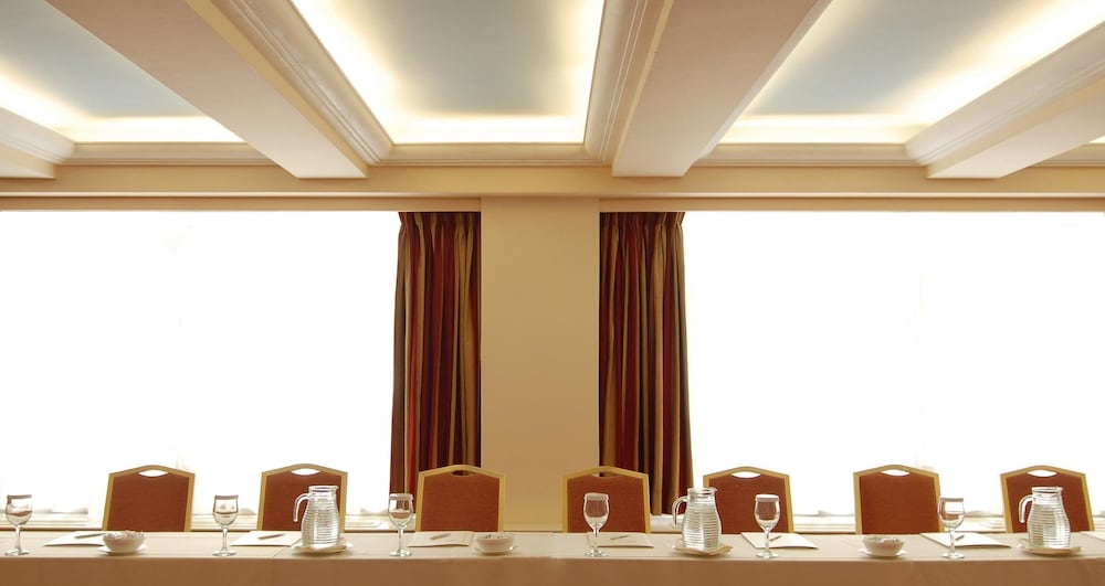 Фото Athens Atrium Hotel and Suites