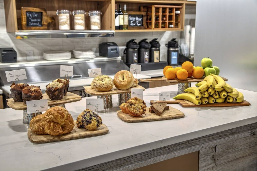 Фото Courtyard by Marriott Vanderbilt-West End