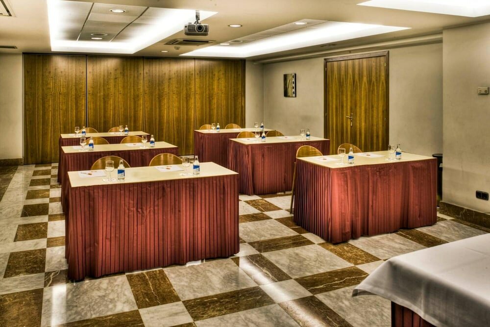 Фото Hotel Zenit Diplomatic