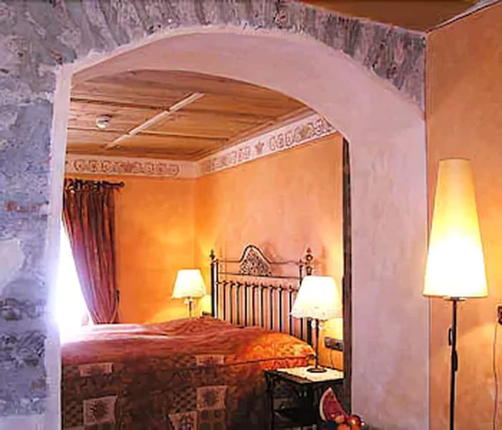 Фото Historik Hotel Gotisches Haus