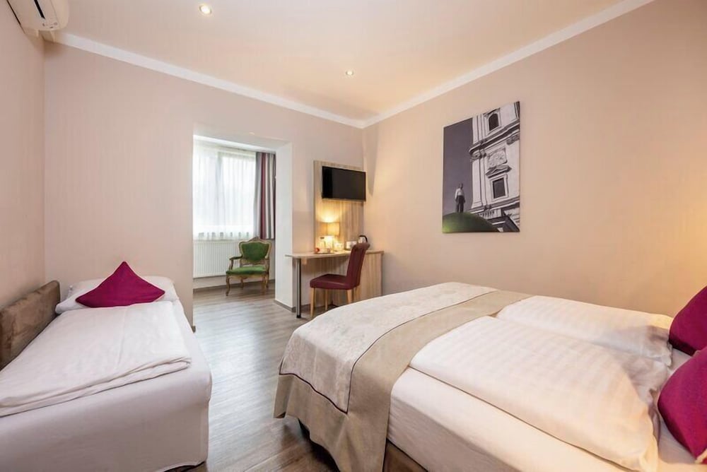 Фото Hotel Das Junior by Max 70