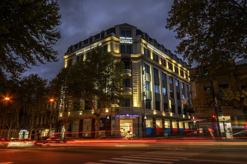 Фото отеля 1