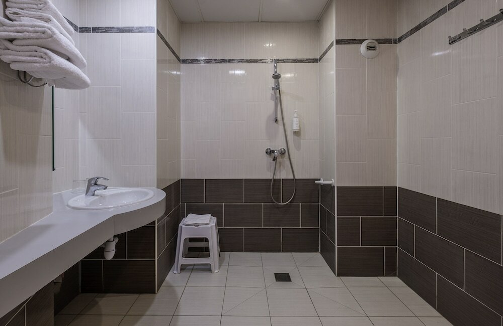 Фото Saint Georges Lafayette Hotel