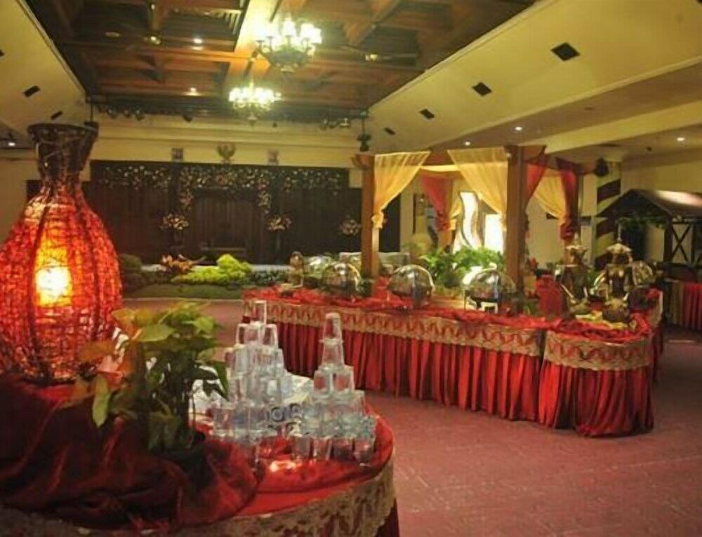 Фото Narita Hotel Tulungagung