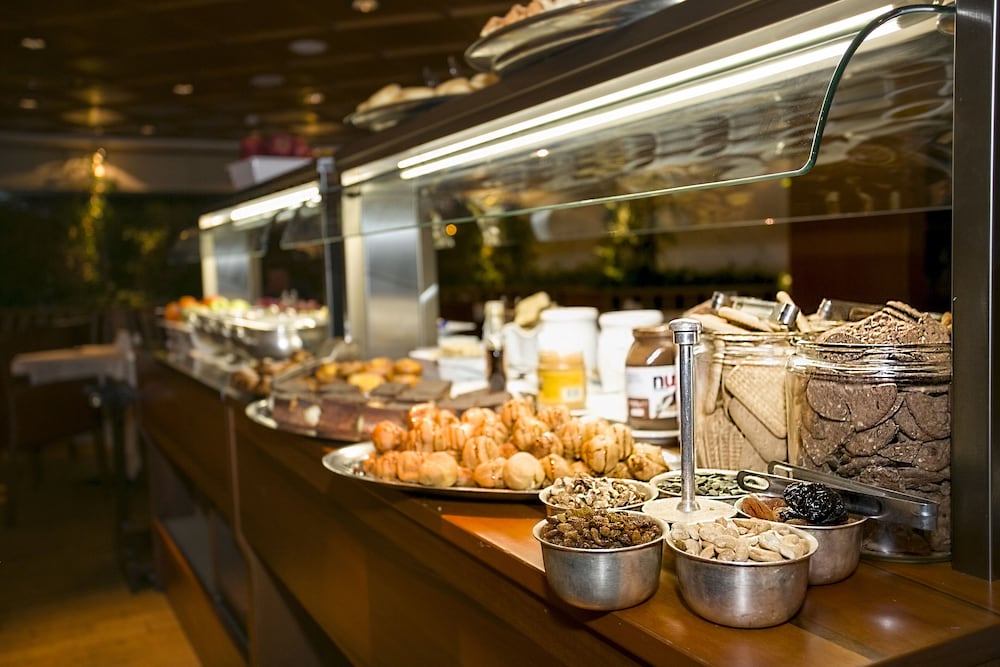 Фото Hotel Marinela Sofia