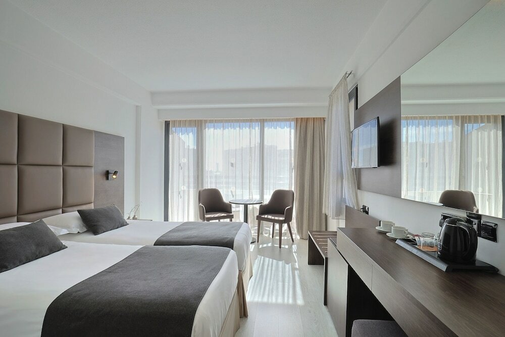 Фото Kapetanios Odysseia Hotel