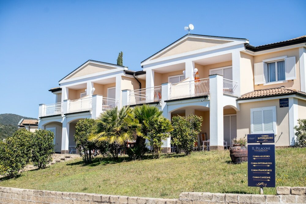 Фото Il Pelagone Hotel & Golf Resort Toscana