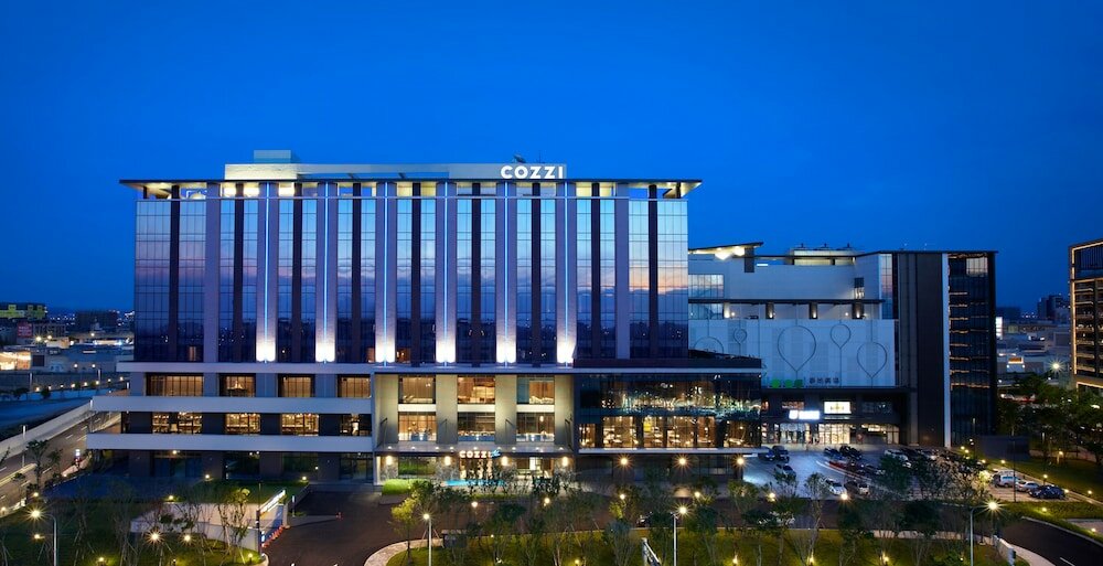 Фото отеля 1