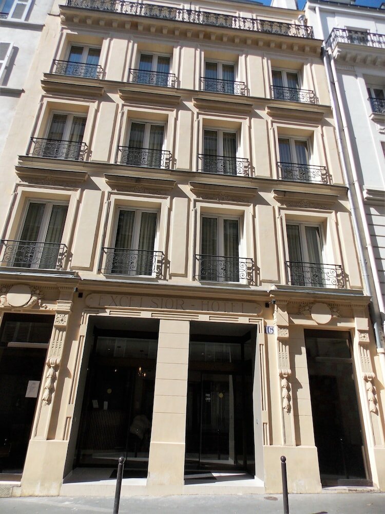 Фото Hotel Excelsior Batignolles
