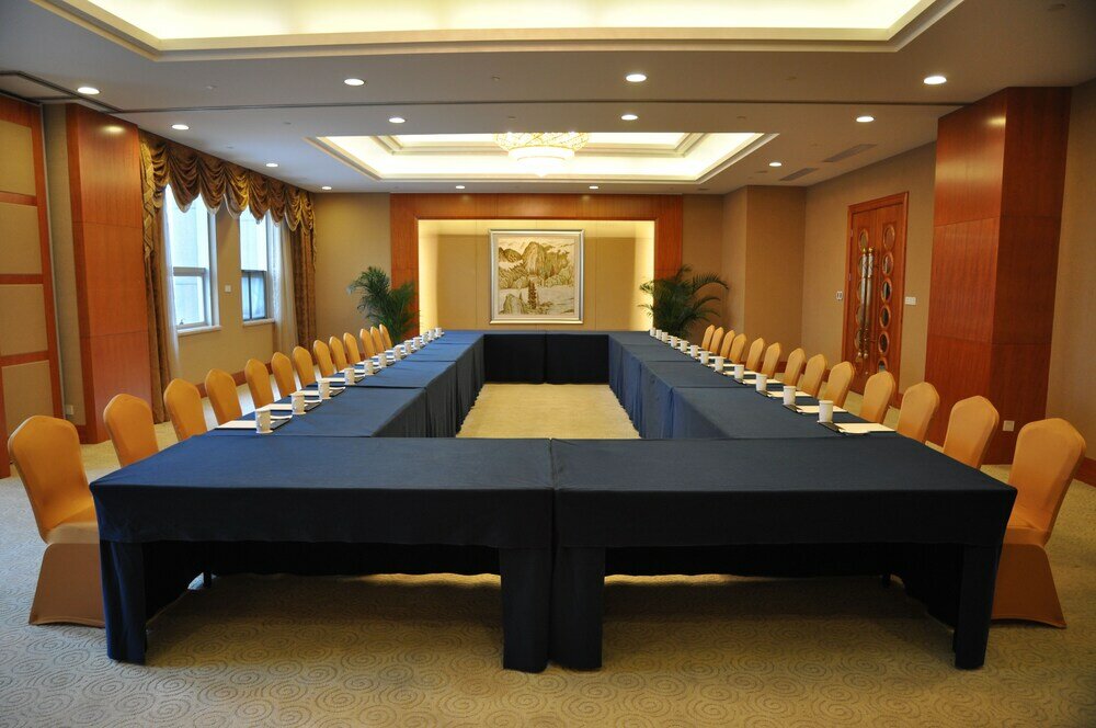 Фото Grand New Century Hotel Ninghai Jinhai