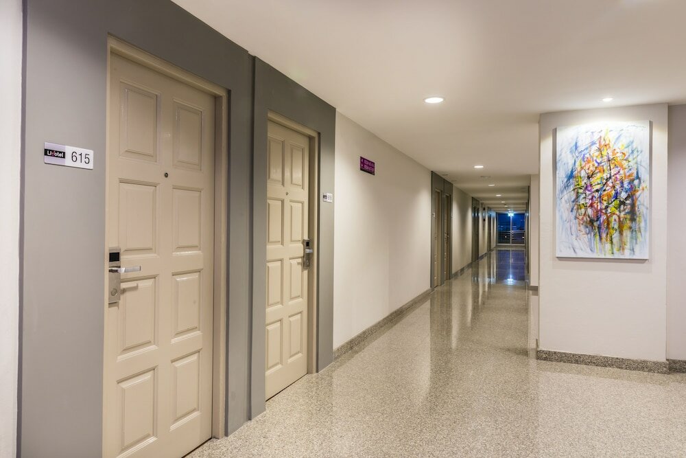 Фото Livotel Hotel Hua Mak Bangkok