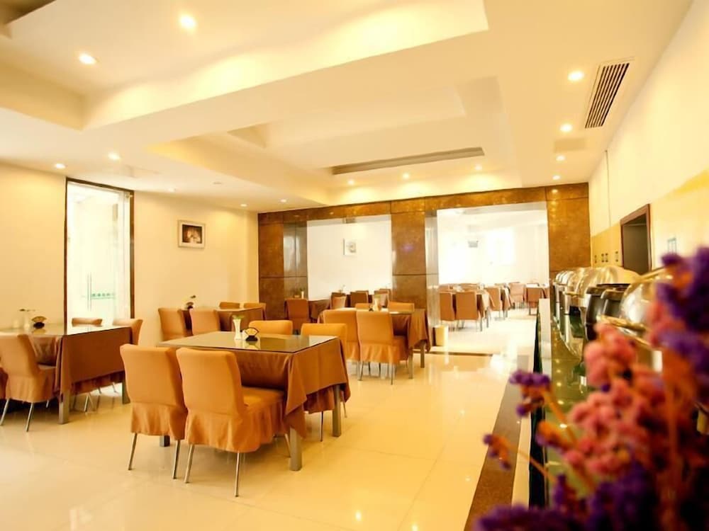 Фото Greentree Inn Nanjing China Gate Subway Station Express