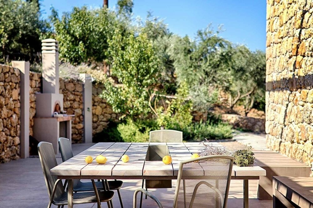 Фото Euphoria Suites