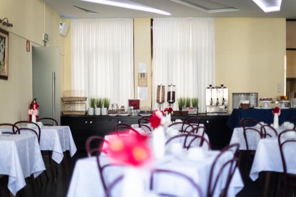 Фото Hotel Universal