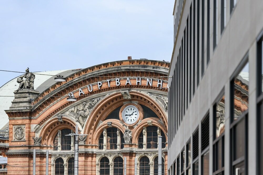 Фото отеля 2