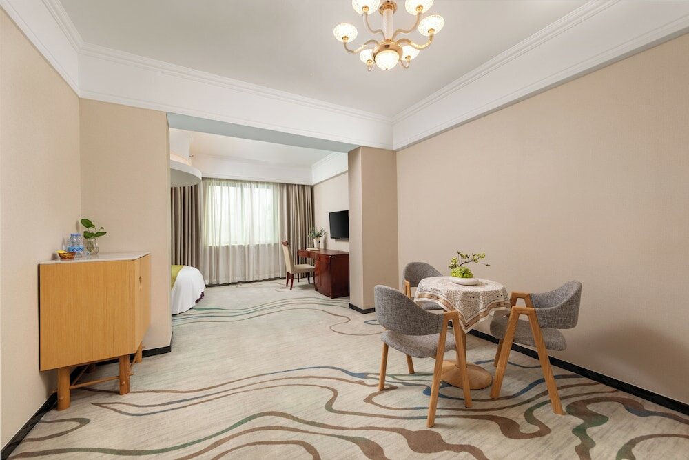 Фото Haijun Hotel