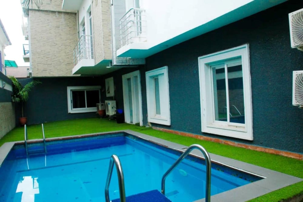 Фото H3 Luxury Cottage