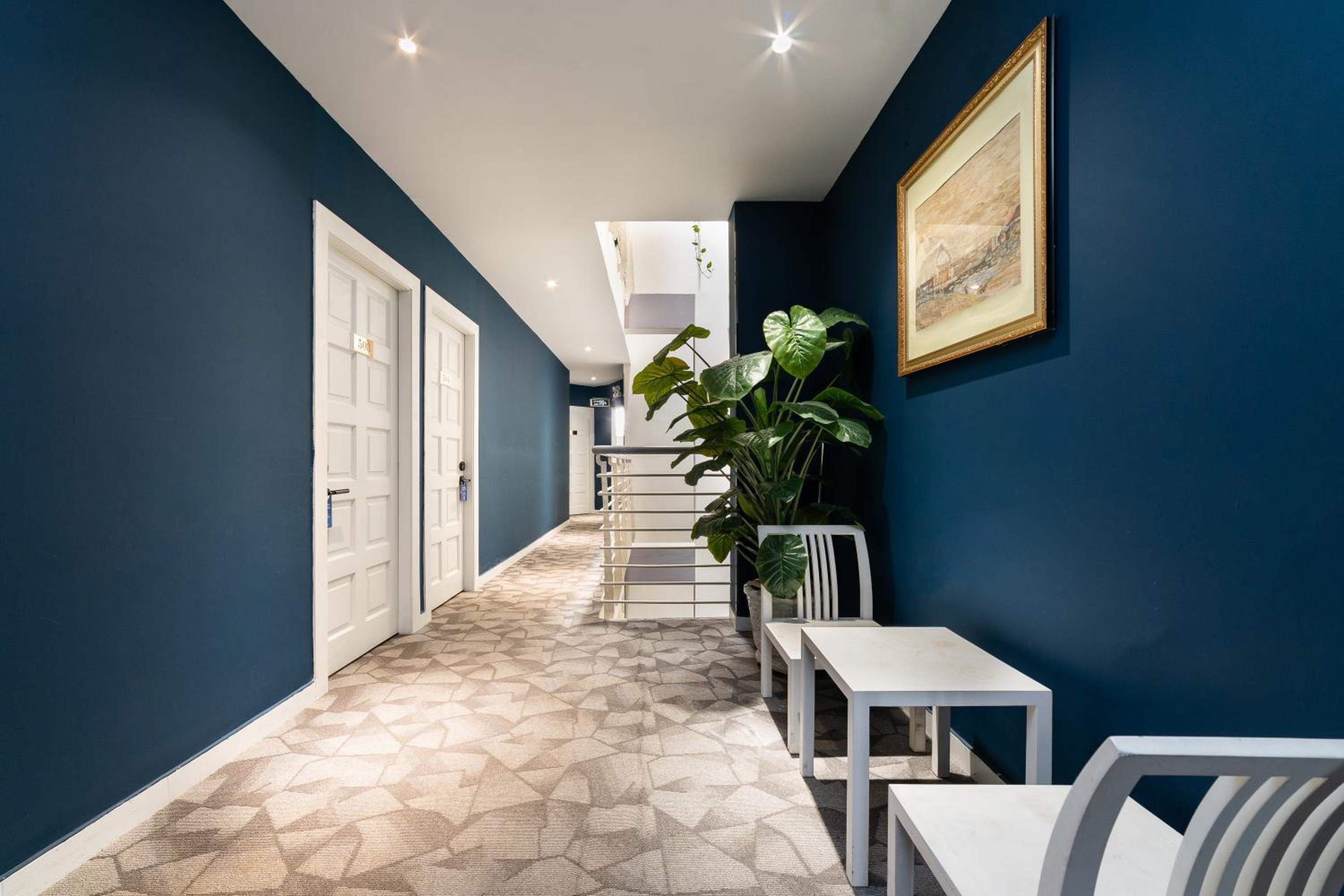 Фото Ngan Ha Hotel