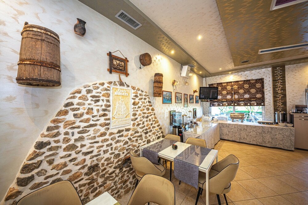 Фото Hotel Murati