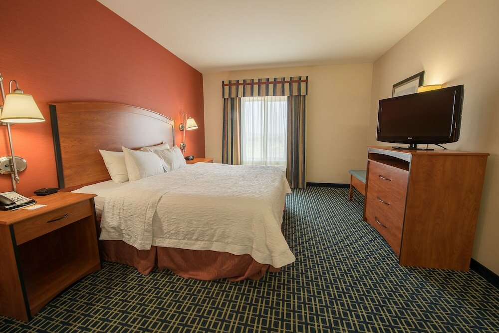 Фото Hampton Inn & Suites Ridgecrest