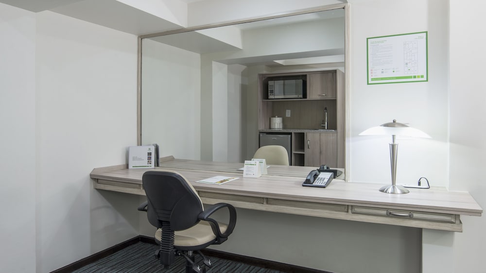 Фото Holiday Inn & Suites Mexico Zona Reforma, an Ihg Hotel